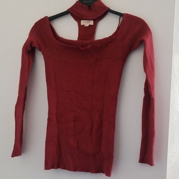 Top - Picture 2 of 2